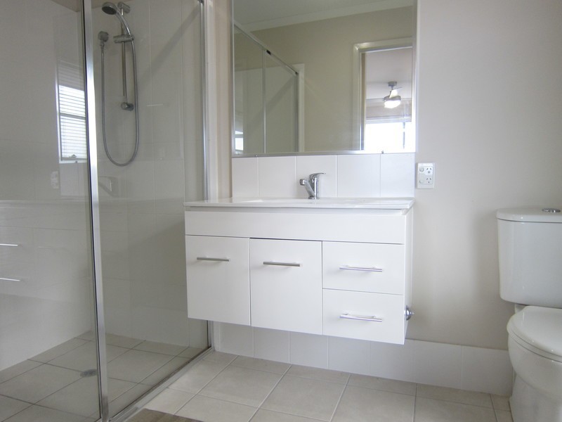 3/6 Denman Street, Leichhardt QLD 4305