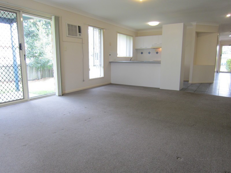 2/20 Colonial Court, Raceview QLD 4305