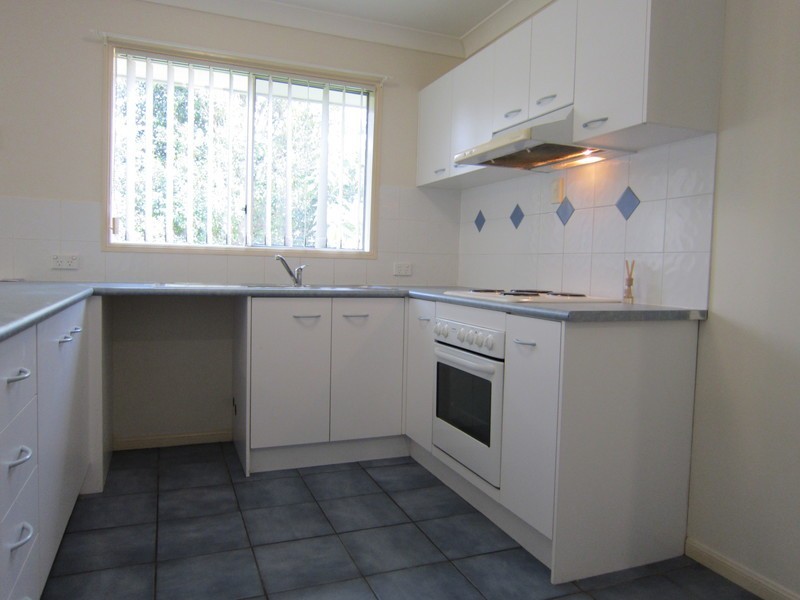 2/20 Colonial Court, Raceview QLD 4305
