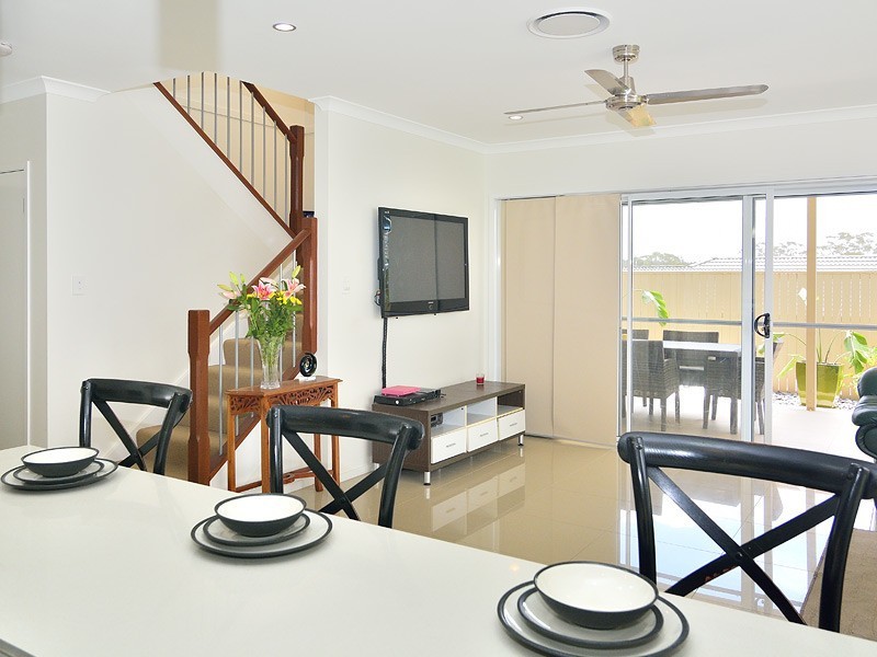 3 Azure Court, Deebing Heights QLD 4306