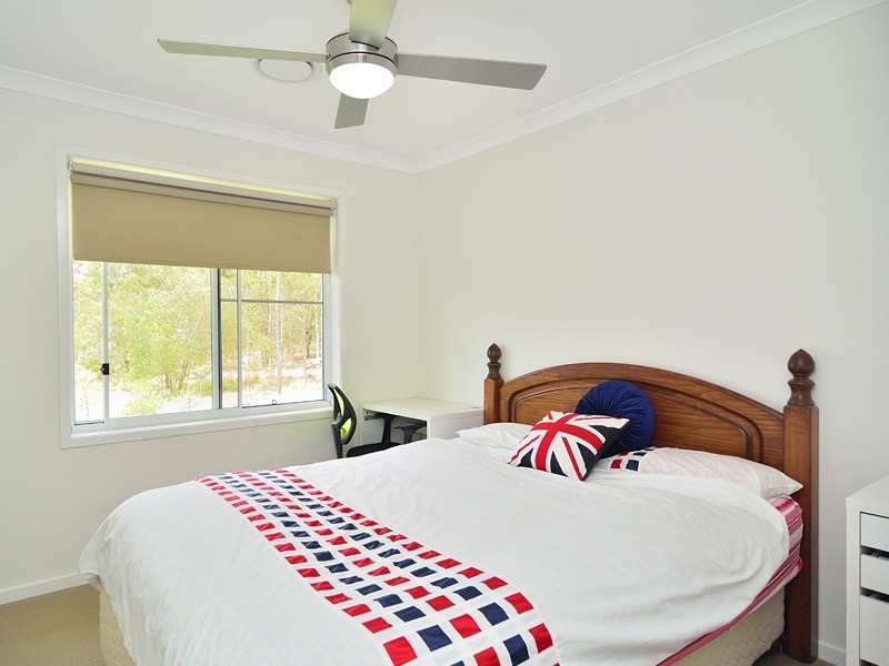 3 Azure Court, Deebing Heights QLD 4306