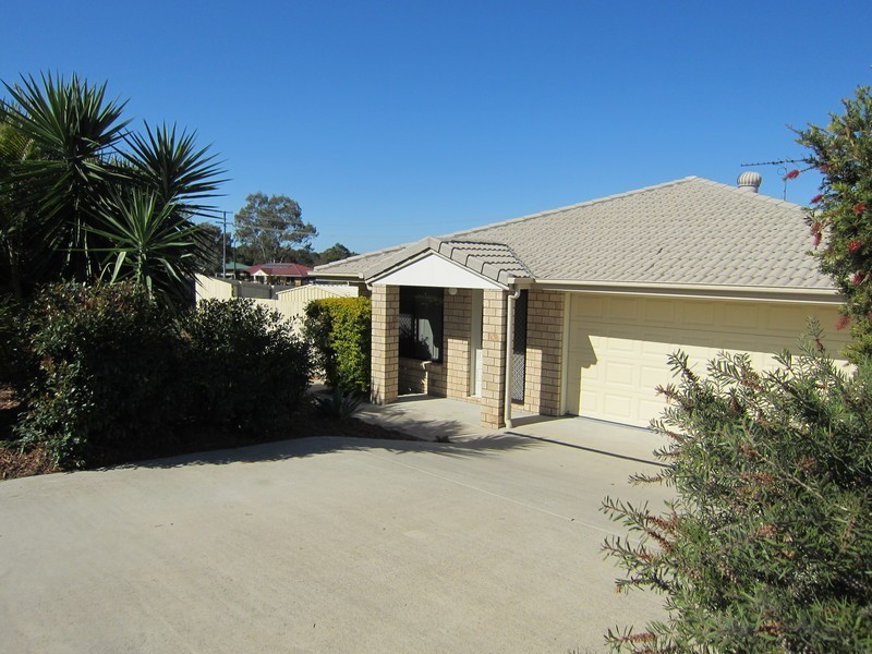 2 Burswood Close, Wulkuraka QLD 4305