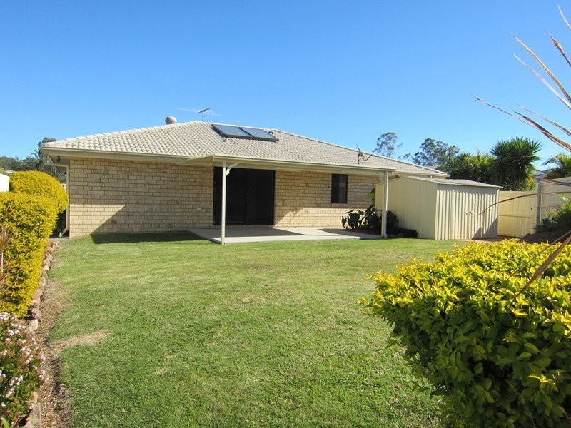 2 Burswood Close, Wulkuraka QLD 4305