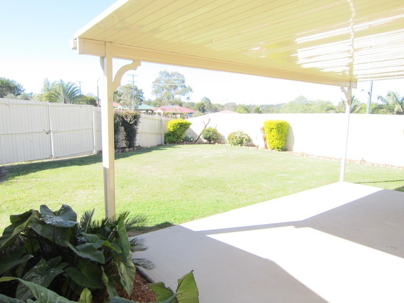 2 Burswood Close, Wulkuraka QLD 4305