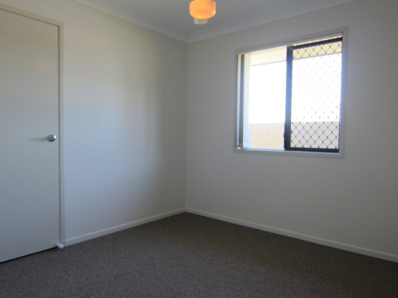 2 Burswood Close, Wulkuraka QLD 4305