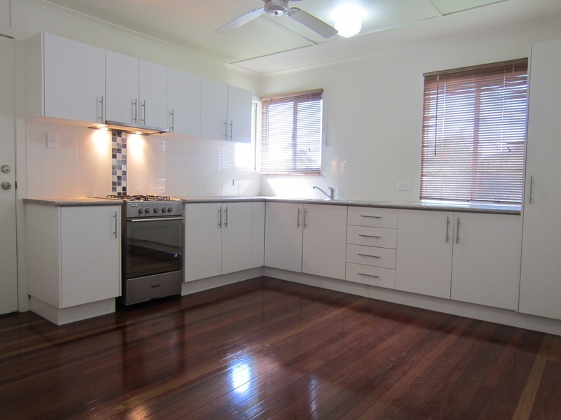 1 Grenville Street, Basin Pocket QLD 4305