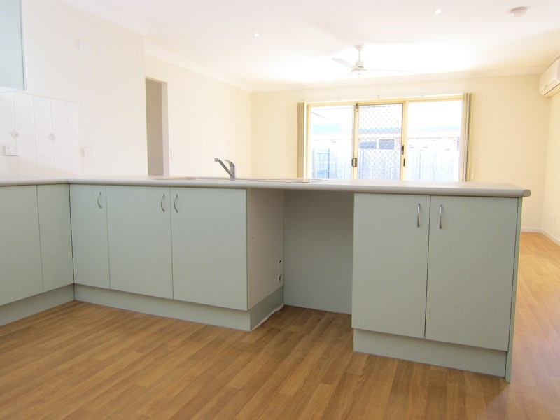 67 Willowtree Drive, Flinders View QLD 4305