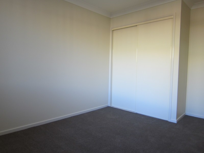 67 Willowtree Drive, Flinders View QLD 4305