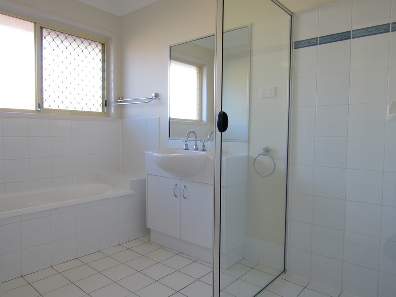 67 Willowtree Drive, Flinders View QLD 4305
