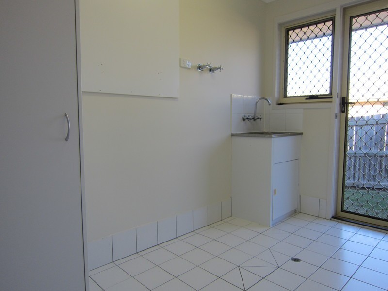 67 Willowtree Drive, Flinders View QLD 4305