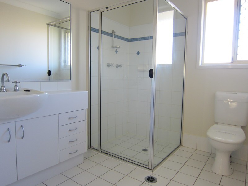 67 Willowtree Drive, Flinders View QLD 4305