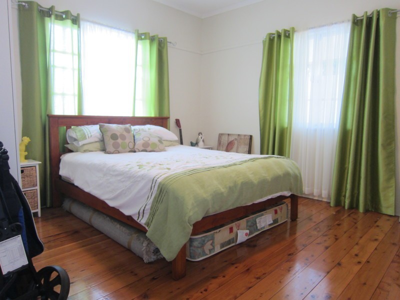4 Enterprise Lane, Booval QLD 4304