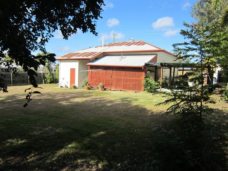 4 Enterprise Lane, Booval QLD 4304