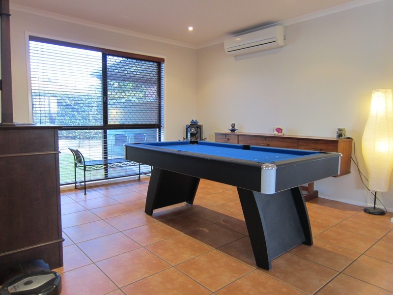 4 Redwood Place, Yamanto QLD 4305