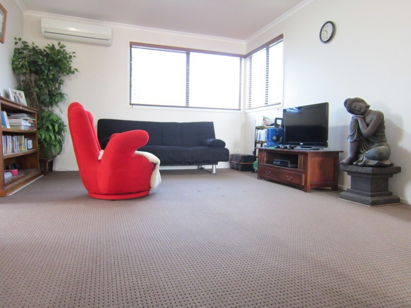 4 Redwood Place, Yamanto QLD 4305
