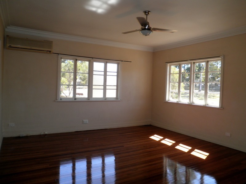 27 Denman Street, Leichhardt QLD 4305