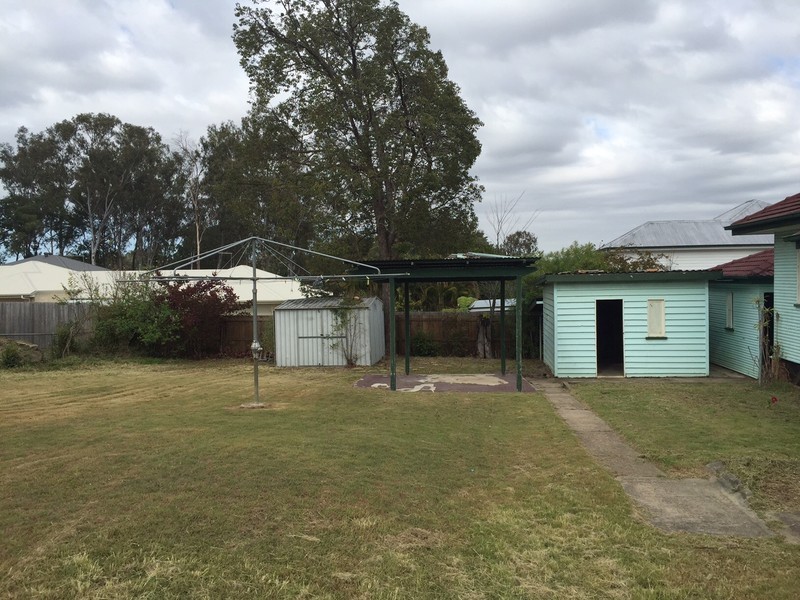 15 Pommer Street, Brassall QLD 4305