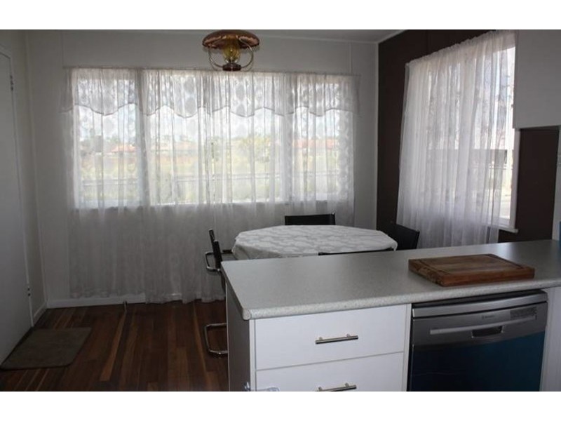 149 Raceview Street, Raceview QLD 4305