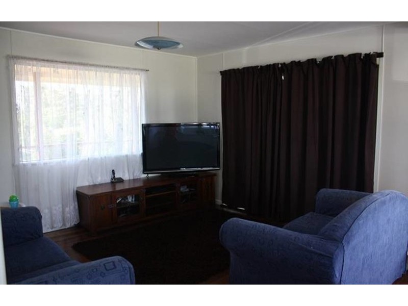 149 Raceview Street, Raceview QLD 4305