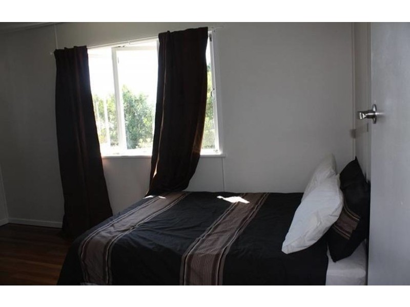 149 Raceview Street, Raceview QLD 4305