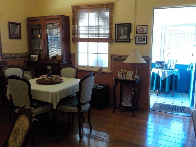 10 Thomas Street, Sadliers Crossing QLD 4305