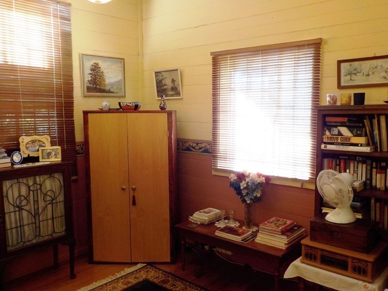 10 Thomas Street, Sadliers Crossing QLD 4305