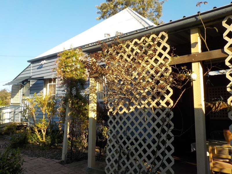 10 Thomas Street, Sadliers Crossing QLD 4305