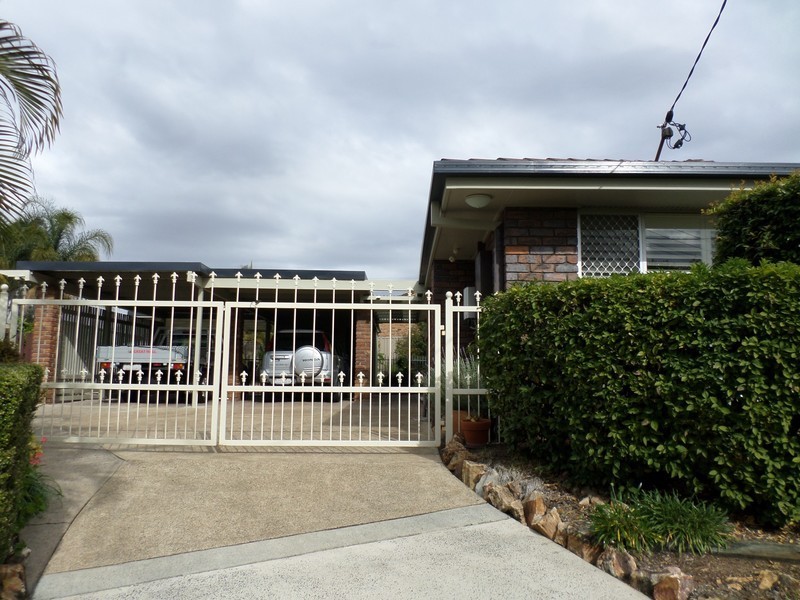 9 Brown Court, Brassall QLD 4305