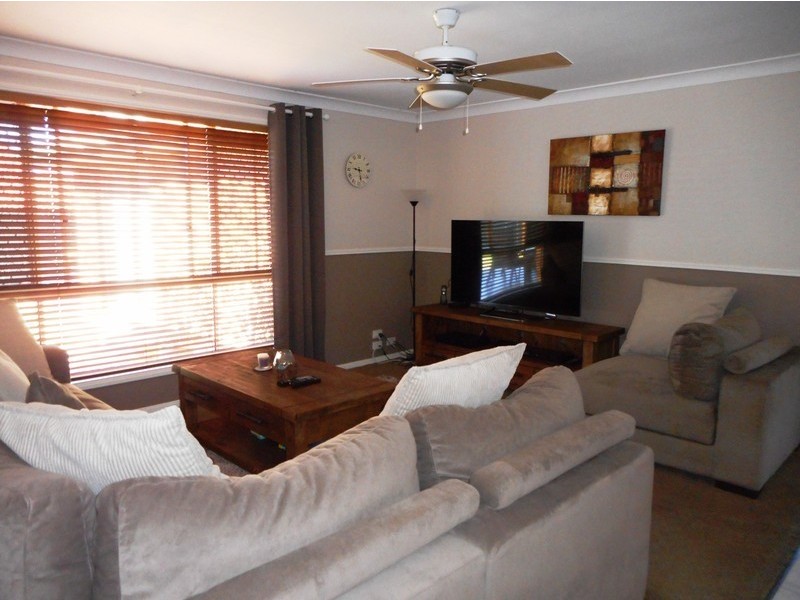 9 St Aubins Drive, Brassall QLD 4305