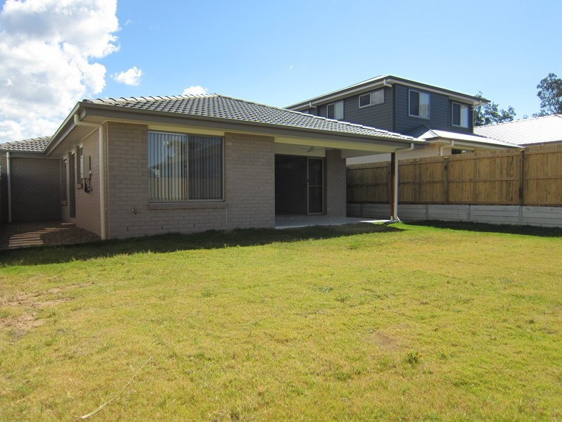 5 Brushbox Street, Ripley QLD 4306