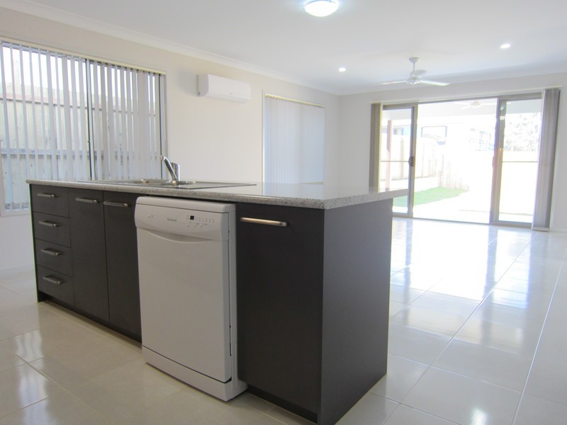 5 Brushbox Street, Ripley QLD 4306