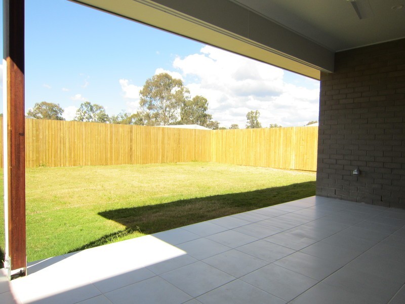 5 Brushbox Street, Ripley QLD 4306