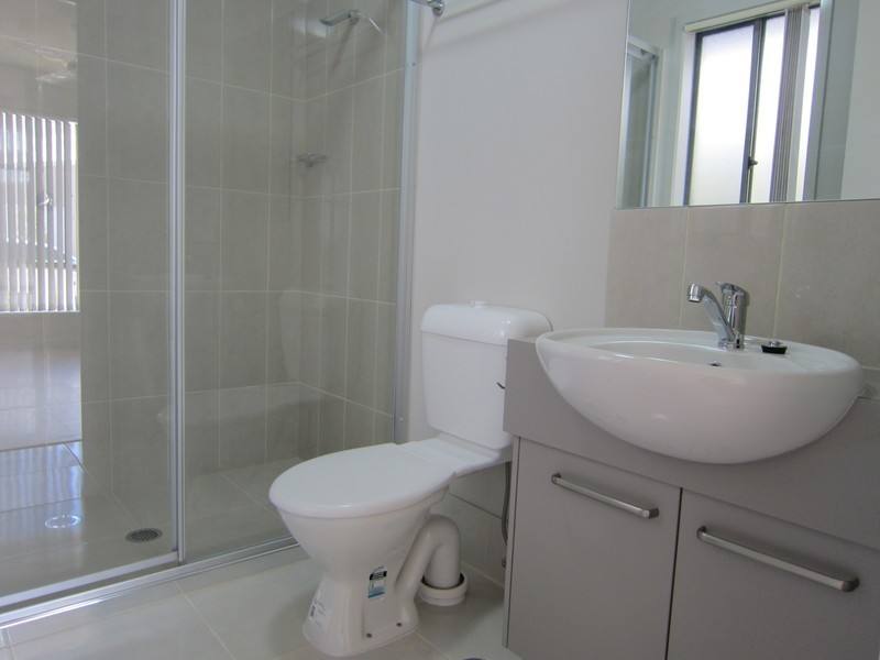5 Brushbox Street, Ripley QLD 4306