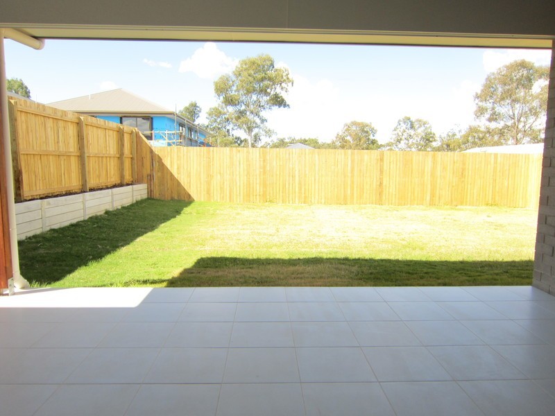 5 Brushbox Street, Ripley QLD 4306