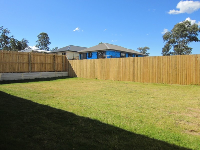 5 Brushbox Street, Ripley QLD 4306