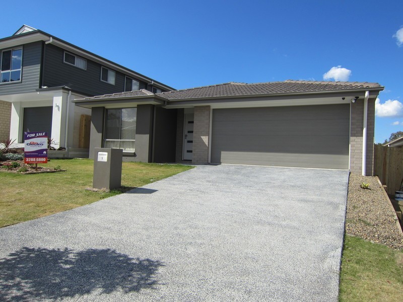 5 Brushbox Street, Ripley QLD 4306