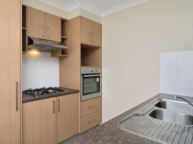 69 Vineyard Street, One Mile QLD 4305