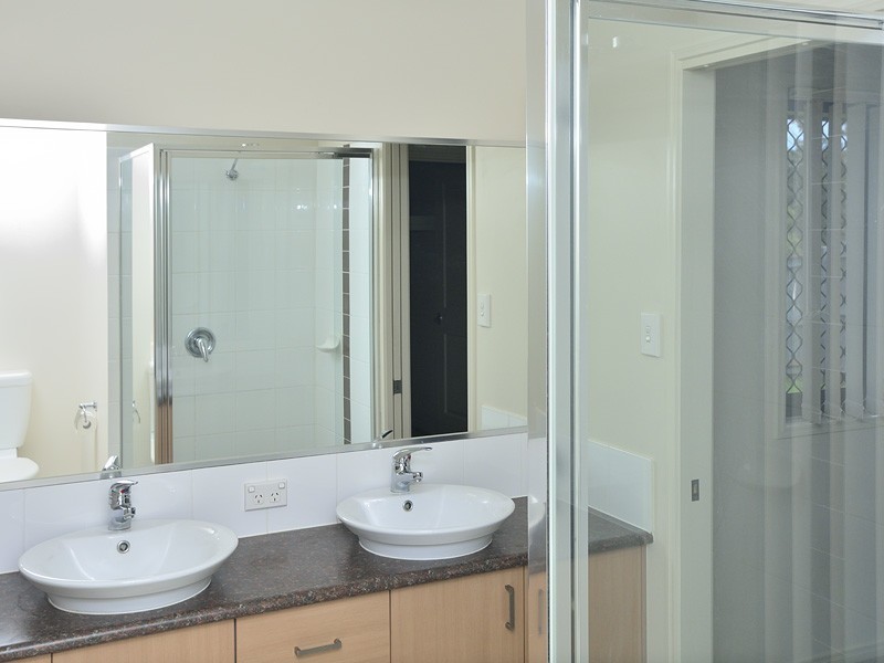 69 Vineyard Street, One Mile QLD 4305