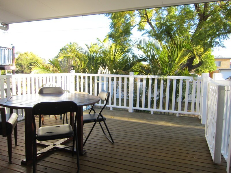 9 Maenporth Street, Leichhardt QLD 4305