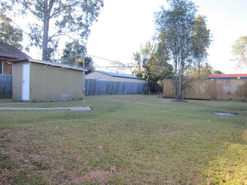 9 Maenporth Street, Leichhardt QLD 4305