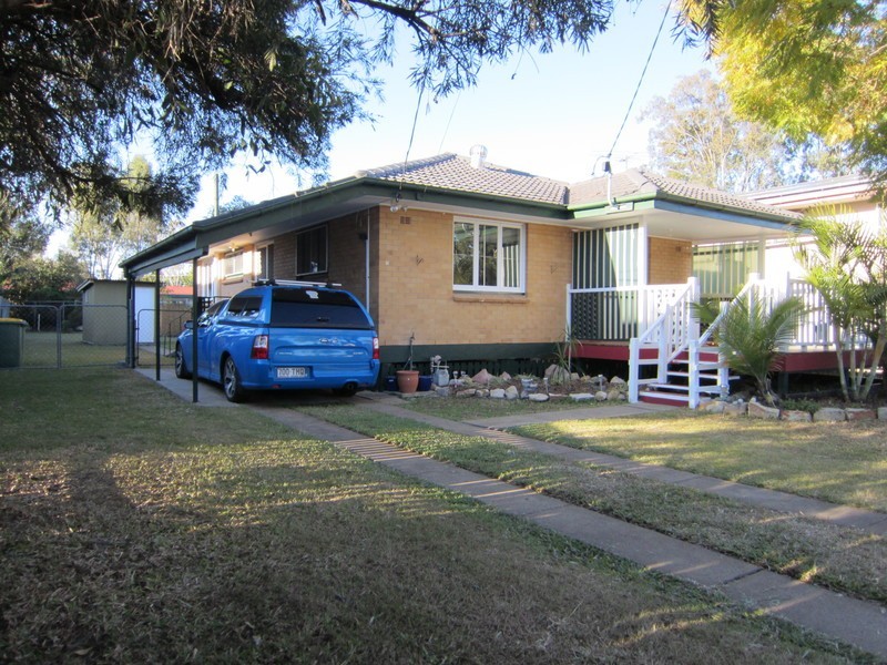 9 Maenporth Street, Leichhardt QLD 4305
