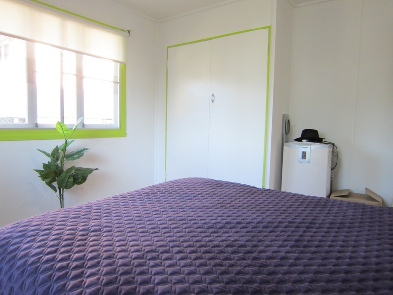 9 Maenporth Street, Leichhardt QLD 4305