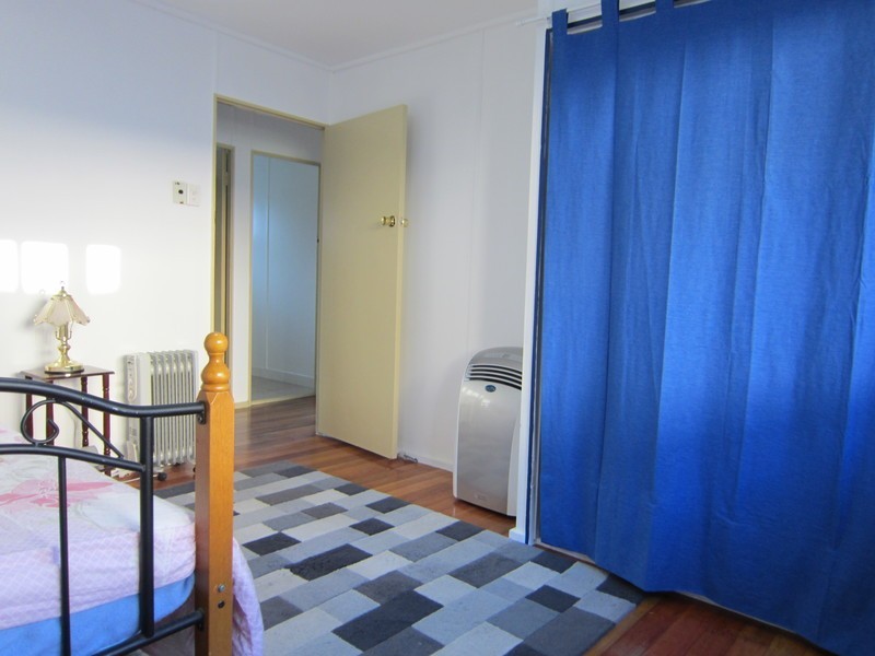 9 Maenporth Street, Leichhardt QLD 4305