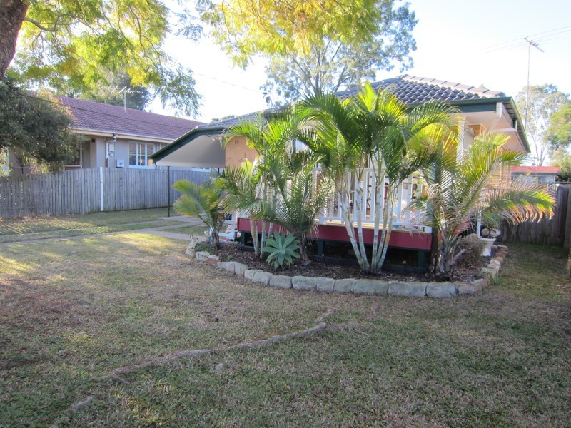 9 Maenporth Street, Leichhardt QLD 4305