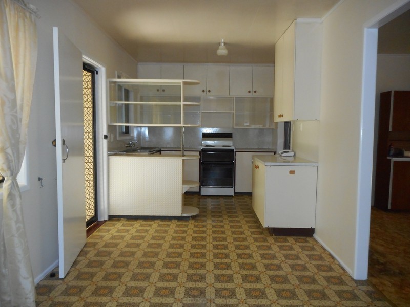 5 Rowan Drive, Brassall QLD 4305