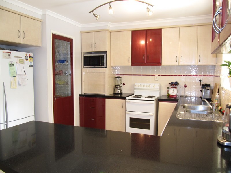 113 Velvet Street, Pine Mountain QLD 4306