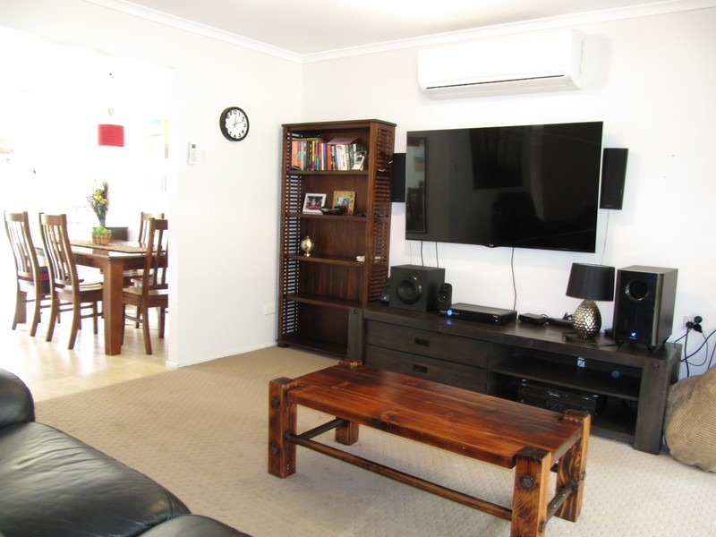 113 Velvet Street, Pine Mountain QLD 4306