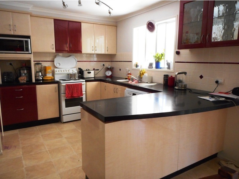 113 Velvet Street, Pine Mountain QLD 4306