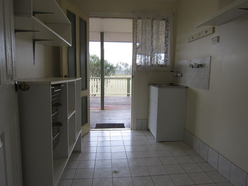 24 Midland Street, Yamanto QLD 4305