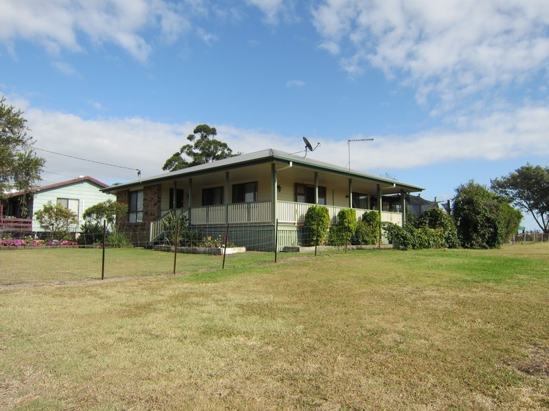 24 Midland Street, Yamanto QLD 4305